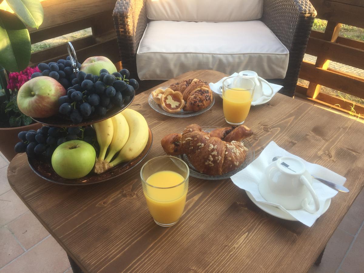 Bed and Breakfast Bba2Passi Marina di Massa Exterior foto