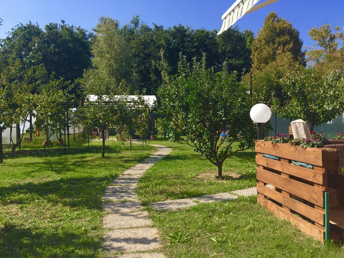 Bed and Breakfast Bba2Passi Marina di Massa Exterior foto