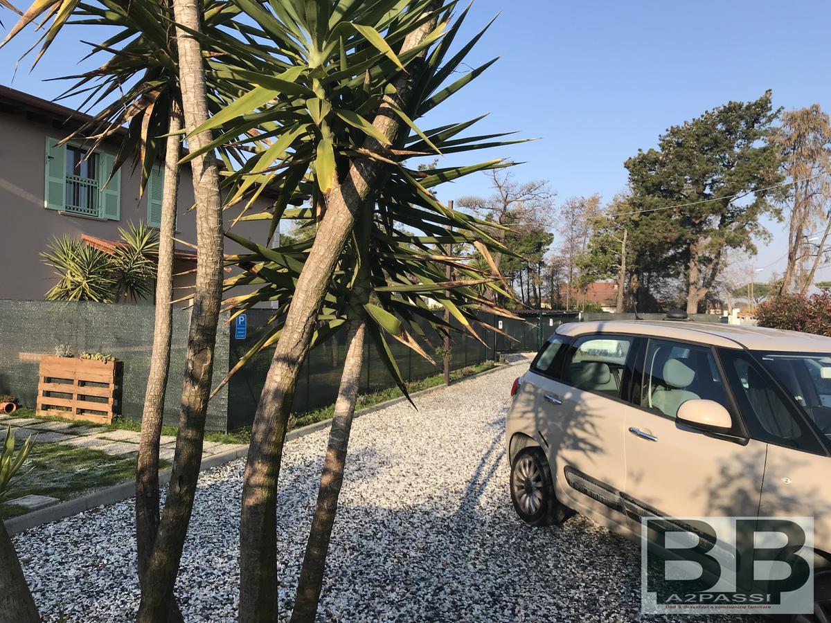 Bed and Breakfast Bba2Passi Marina di Massa Exterior foto