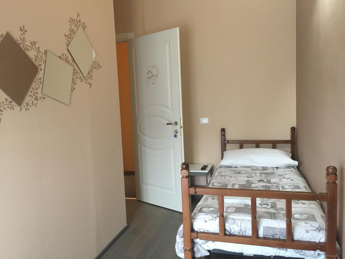 Bed and Breakfast Bba2Passi Marina di Massa Exterior foto